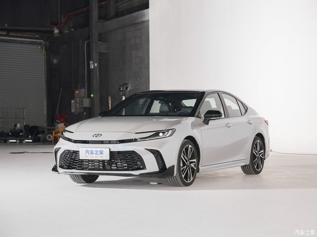 xehay camry 071123 11 Toyota Camry 2025 ra mắt Trung Quốc với thiết kế khác biệt